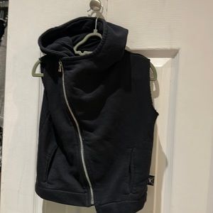 NUNUNU Black Zip Vest Kids